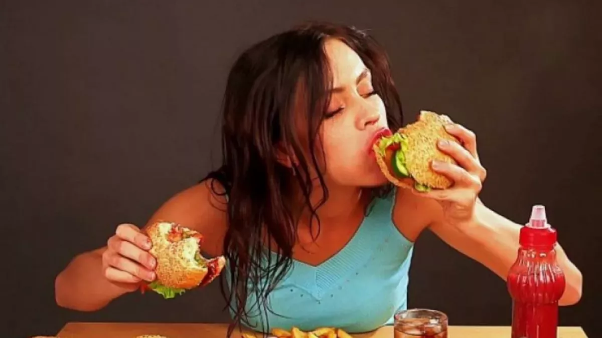 عادات يومية تهدد صحتك.. تعرف عليها