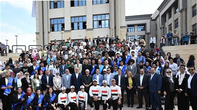رئيس الوزراء يتفقد جامعة بنها الأهلية بمدينة العبور