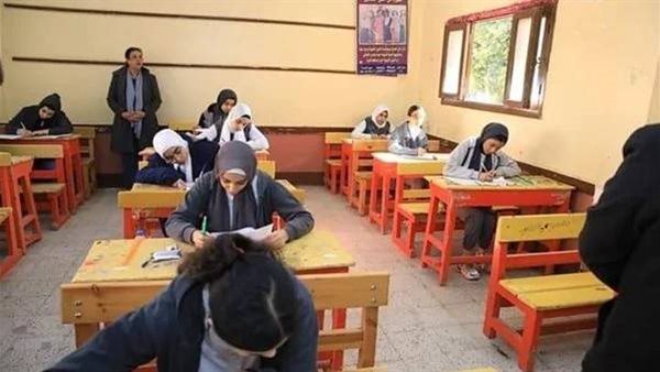 موعد أول اختبار شهري لصفوف النقل 2025