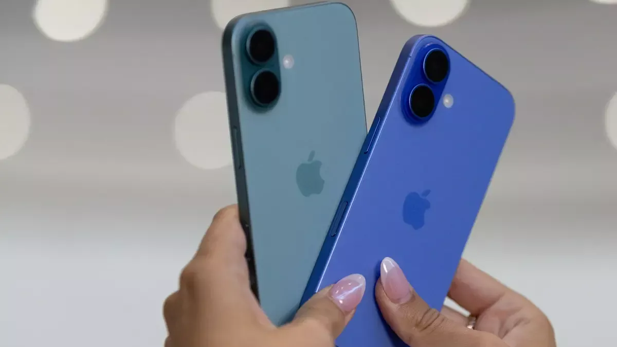 طفرة في مبيعات سلسلة آيفون 17.. وإقبال غير مسبوق لشراء أغلى تفاحة في العالم