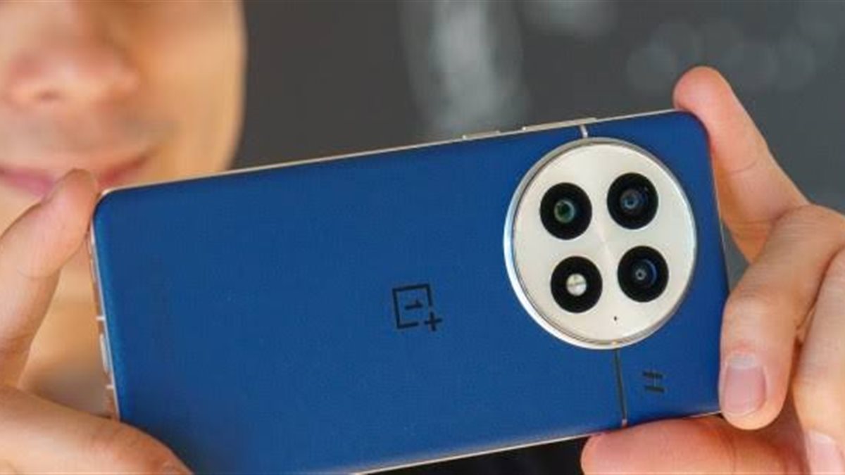 بـ 3 ألوان.. موعد طرح هاتف One Plus 15 (وحش التصوير)