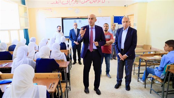 عاجل.. توضيح مهم لطلاب الثانوية العامة الباقيين للإعادة بشأن امتحان اللغة الإنجليزية