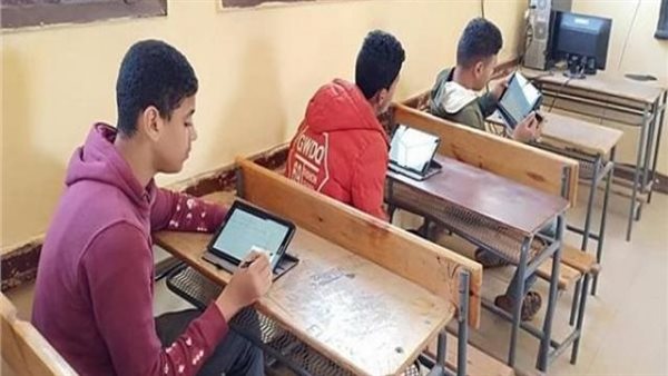 عاجل| الأوراق المطلوبة لتسليم التابلت لطلاب الصف الأول الثانوى