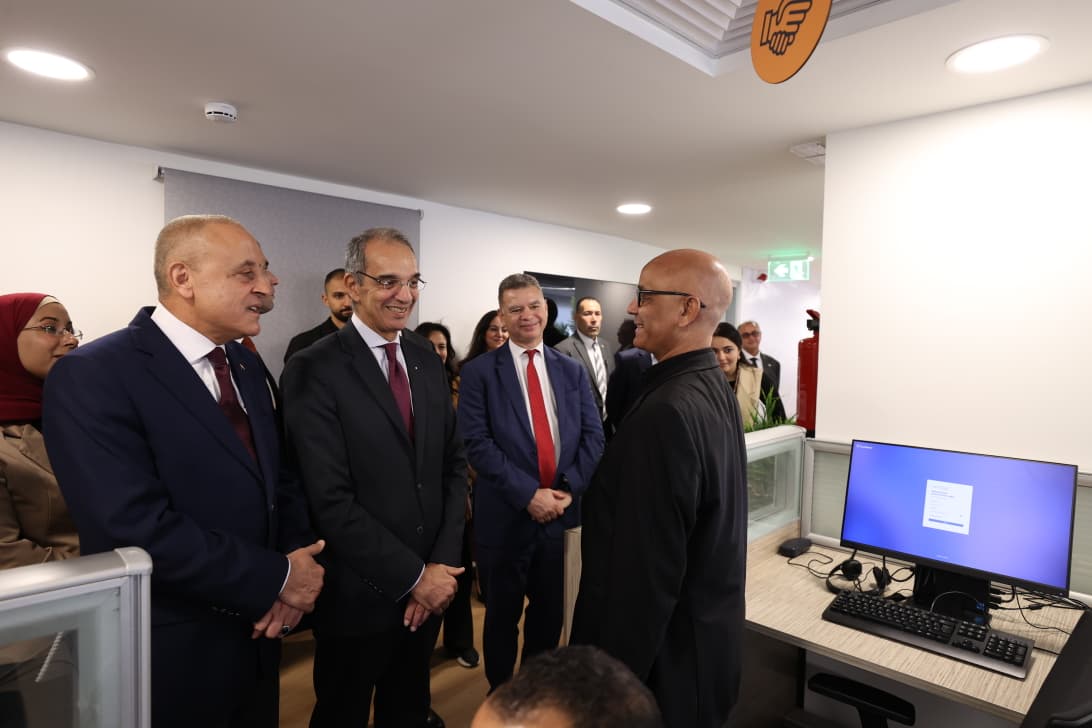 الدكتور عمرو طلعت وزير الاتصالات وتكنولوجيا المعلومات