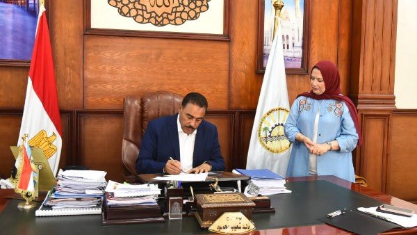 محافظ مطروح يوافق على فتح تخصصات جديدة بمدارس التعليم الفني