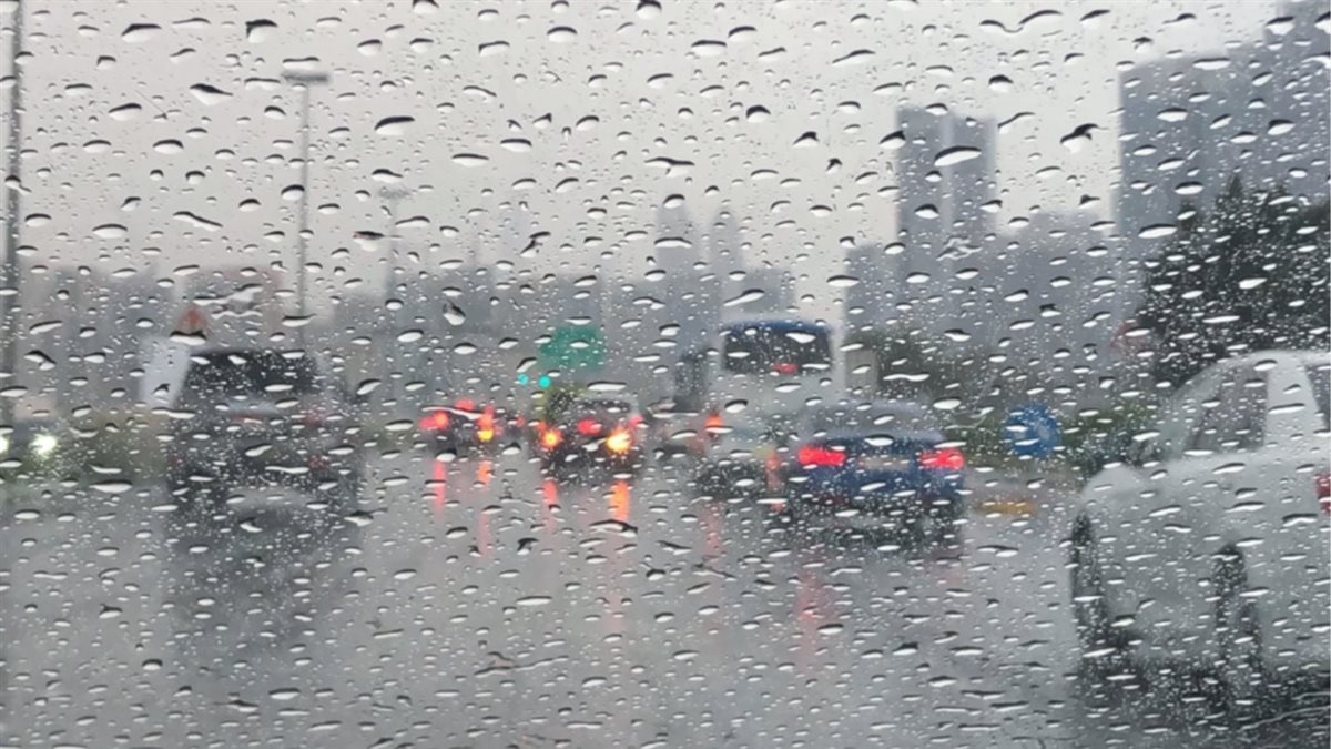 أمطار وبرودة.. الأرصاد تكشف حالة الطقس غدًا