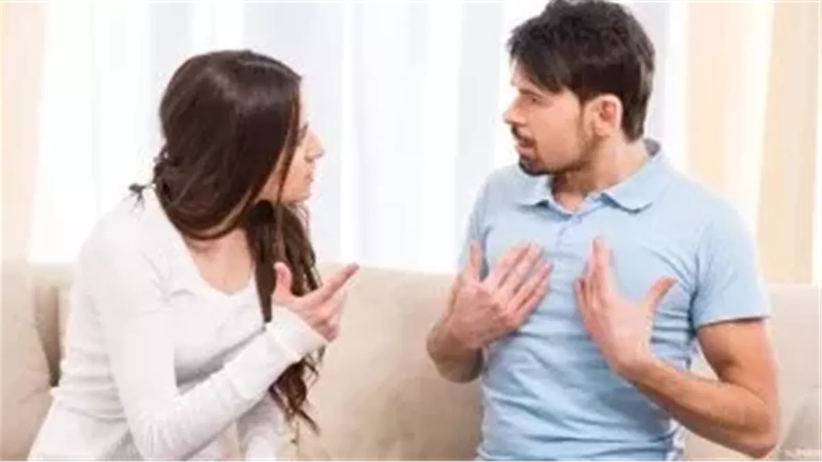 المبالغة في الغيرة خطر على الزواج.. تفاصيل