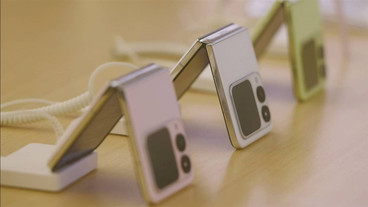 سعر ومواصفات أرخص هاتف قابل للطي من هواوي.. هل تفضل شرائه؟