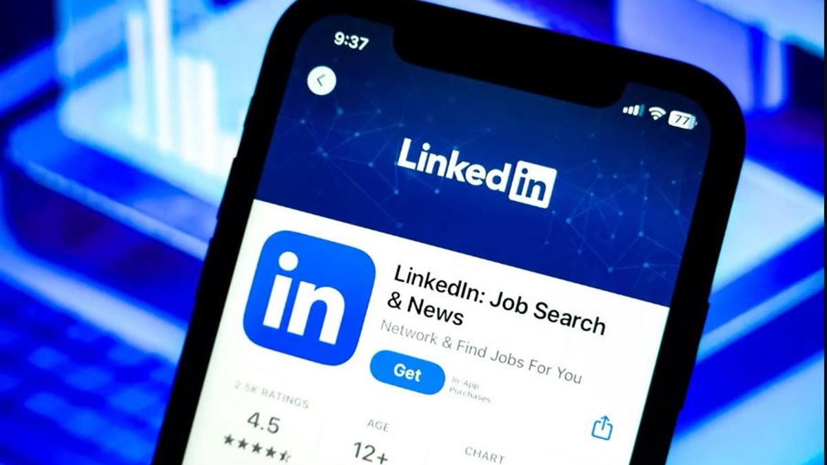 لينكد إن تطلق ميزة بحث جديدة مدعومة بالذكاء الاصطناعي لمشتركي Premium