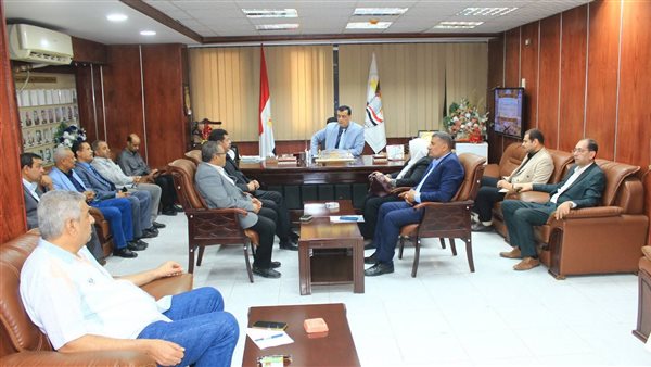 وكيل «التعليم» بسوهاج يطلق مبادرة “أفضل مدرسة ومعلم”