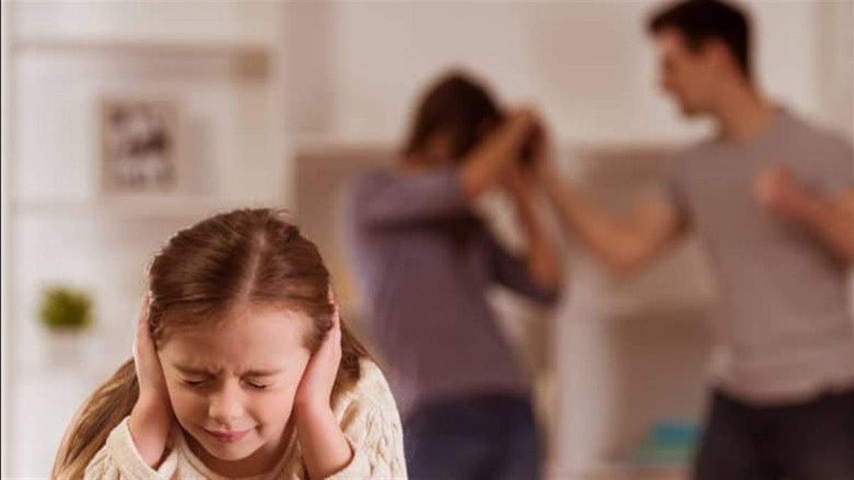 دراسات حديثة تكشف أرقاما صادمة عن عنف الزوجات وتفكك العلاقات داخل الأسرة