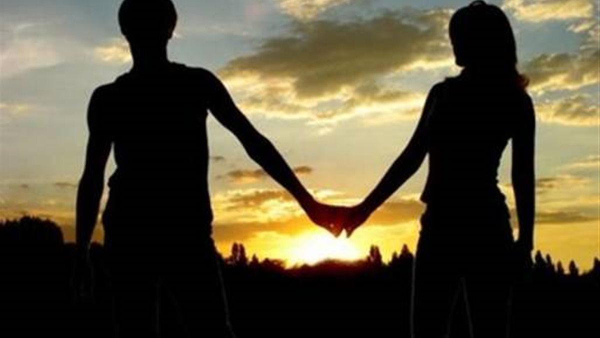 الأزهر يحسم الجدل.. مساواة كاملة بين الرجل والمرأة في القصاص والدية