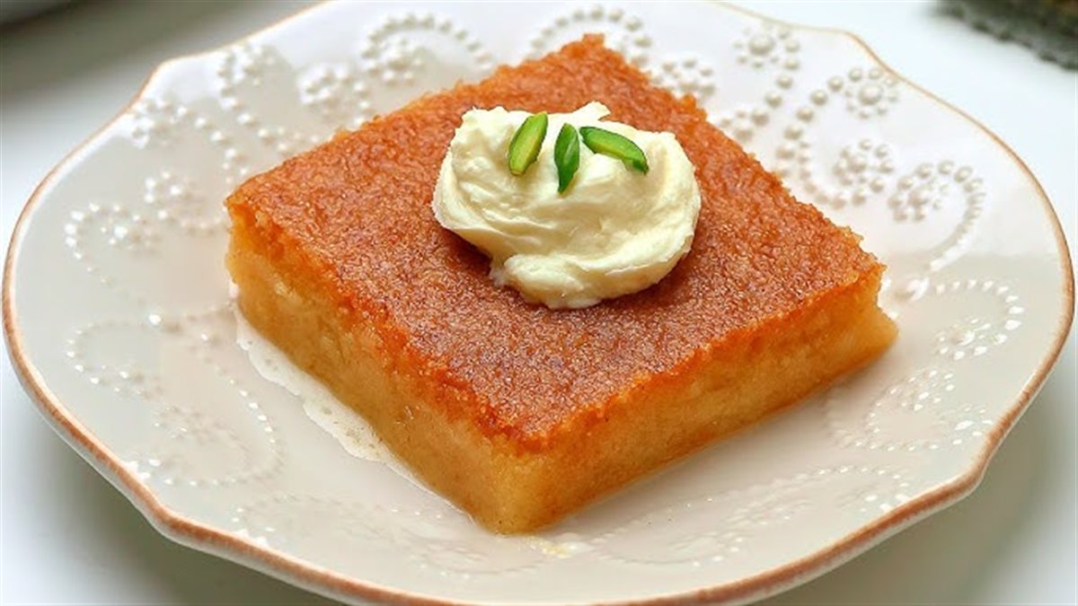 طريقة تحضير البسبوسة العربية.. وصفة مضمونة بنتيجة ذهبية وطعم أصلي