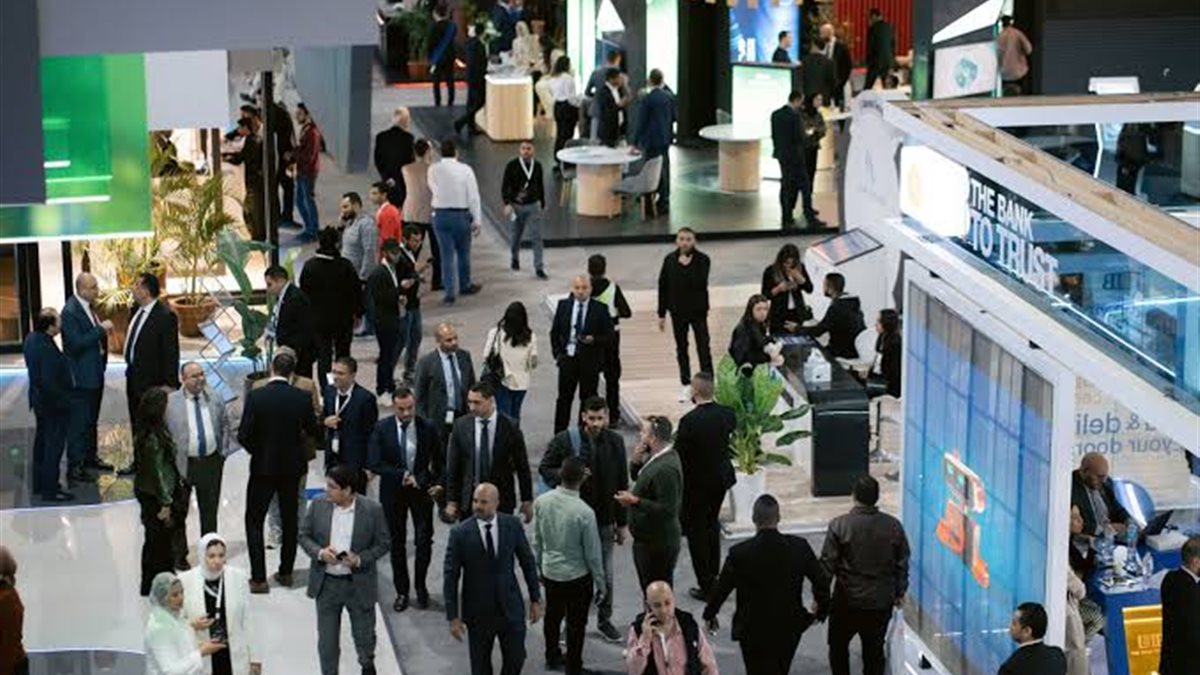 “تسونامي الذكاء الاصطناعي” يهدد الهوية العربية.. وخبراء يطالبون ببناء نماذج منافسة