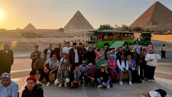 تنظيم 15 رحلة طلابية لزيارة المتحف المصرى الكبير بمدارس أسيوط