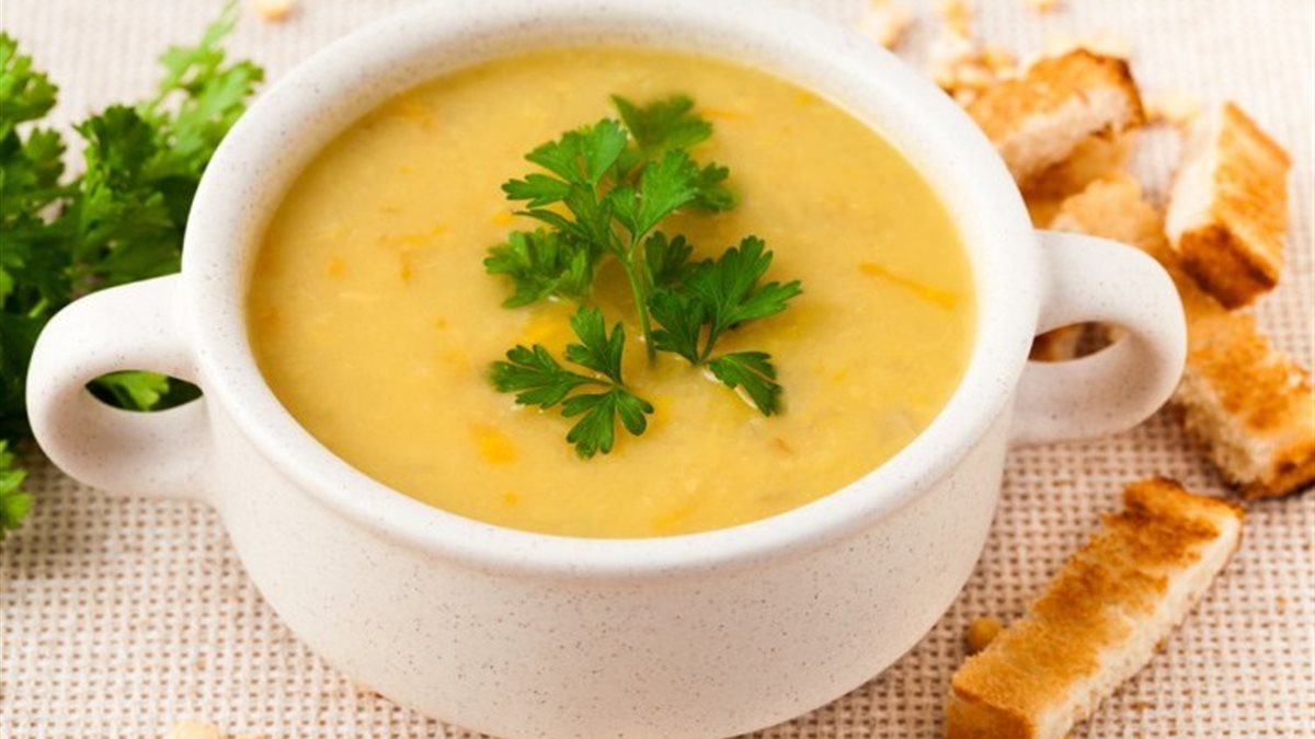 طريقة عمل شوربة العدس بخطوات بسيطة ومذاق دافئ يناسب أجواء الشتاء