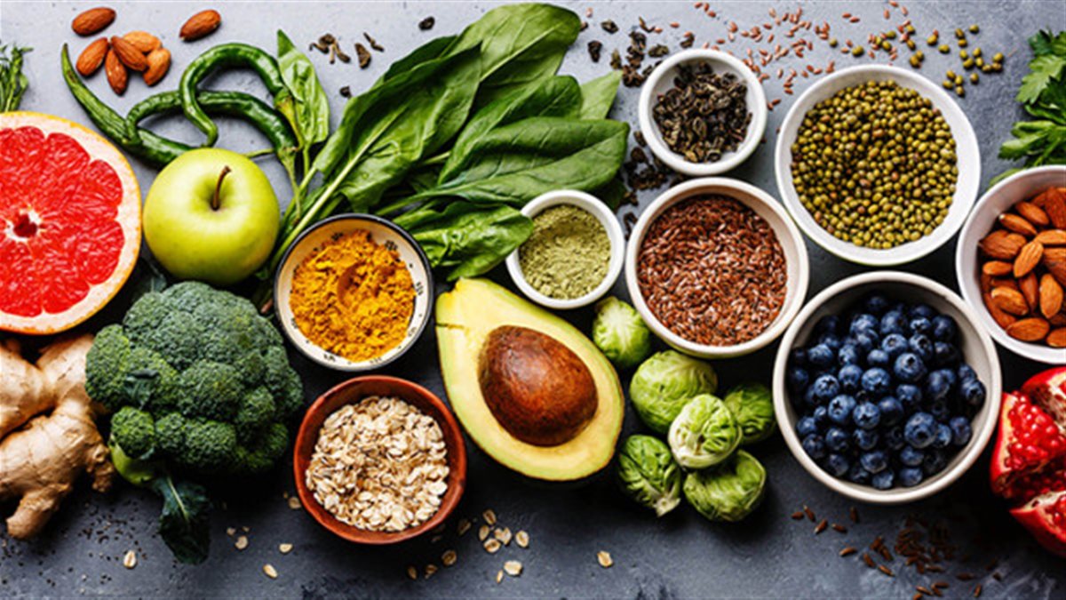 تعرف علي أفضل وأسوأ الأطعمة لتخفيف سيلان الأنف أثناء نزلات البرد