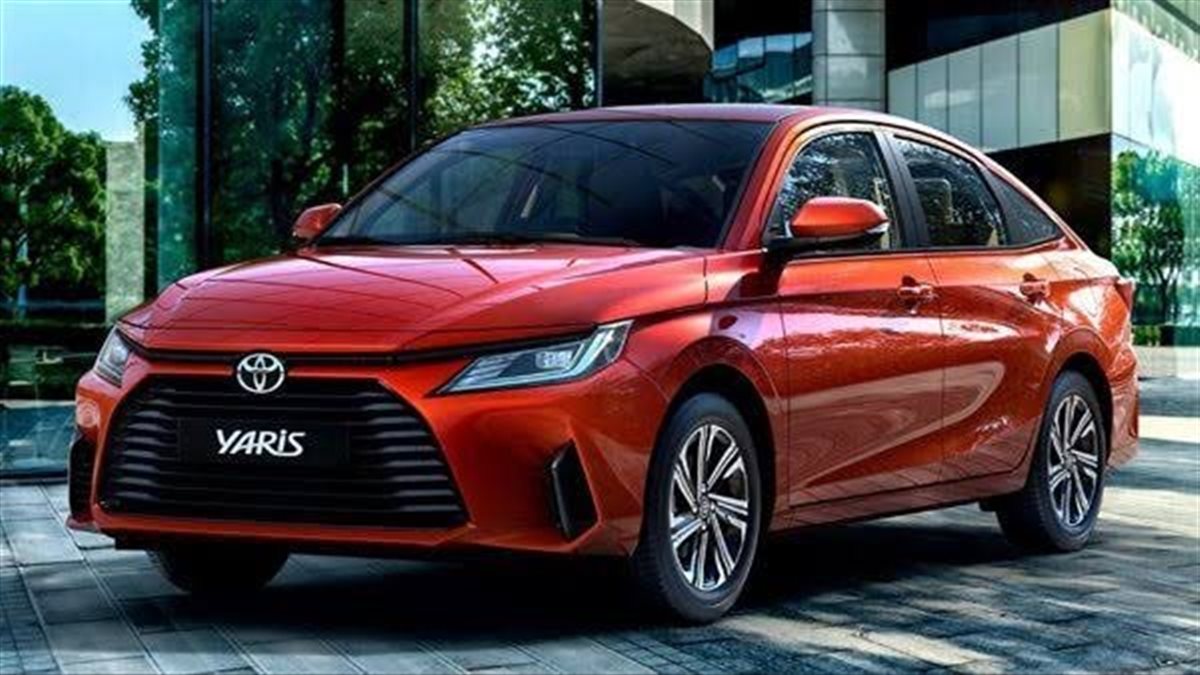 أرخص سيارة سيدان.. تويوتا ياريس 2026 تصل إلى السوق السعودي