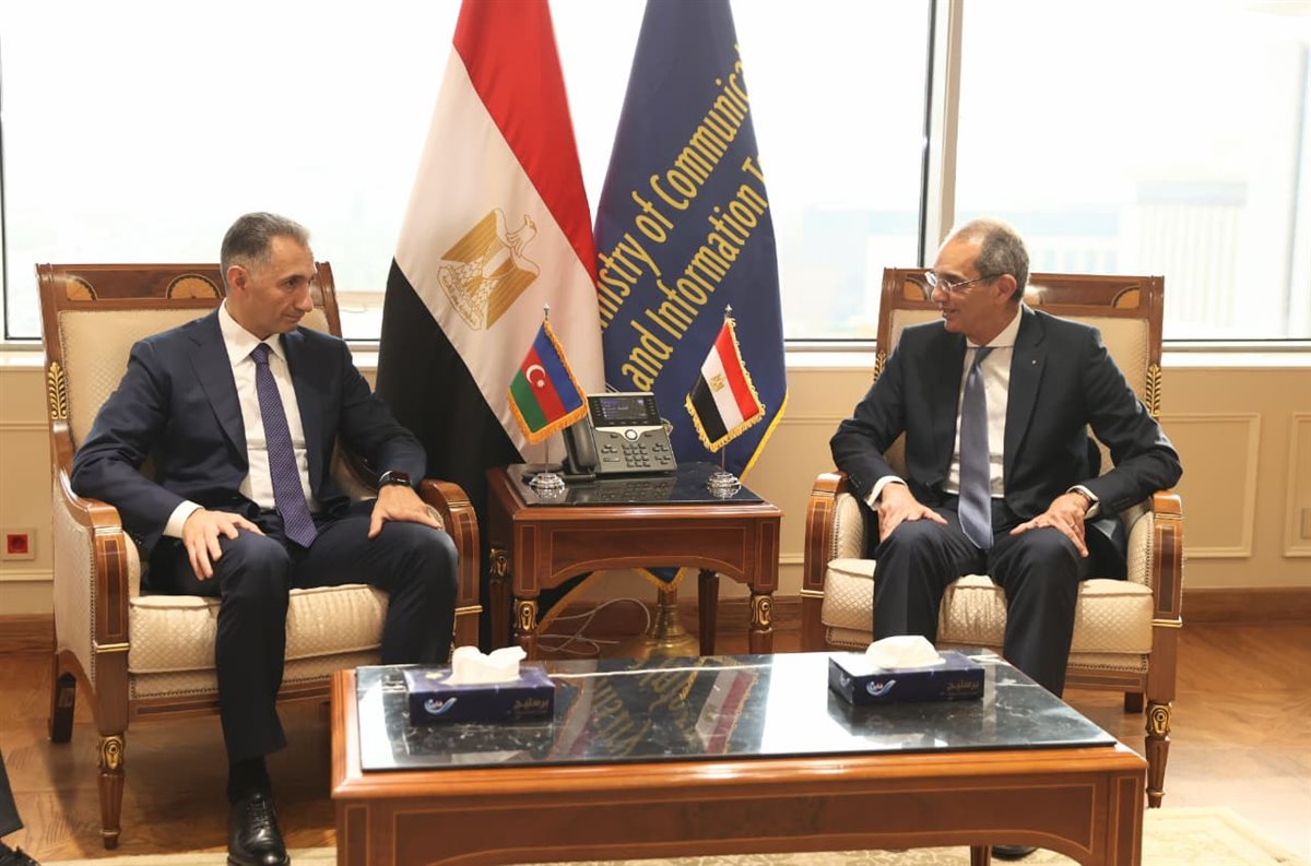 <strong>عمرو طلعت وزير الاتصالات وتكنولوجيا المعلومات</strong>