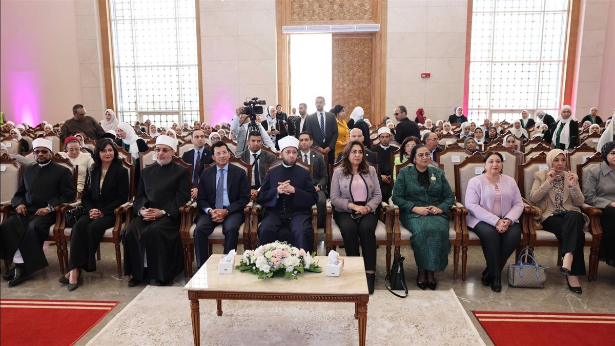 أمل عمار تشيد بدور الخطاب الديني في ترسيخ المساواة