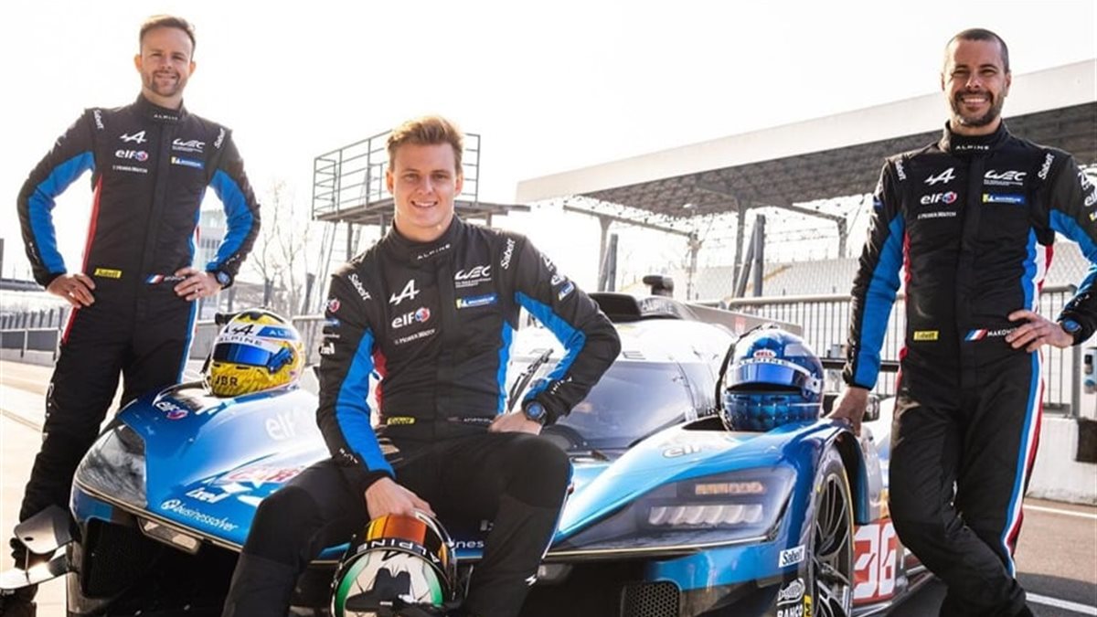 ميك شوماخر نجل أسطورة الفورمولا واحد ينضم إلى بطولة إندي كار 2026