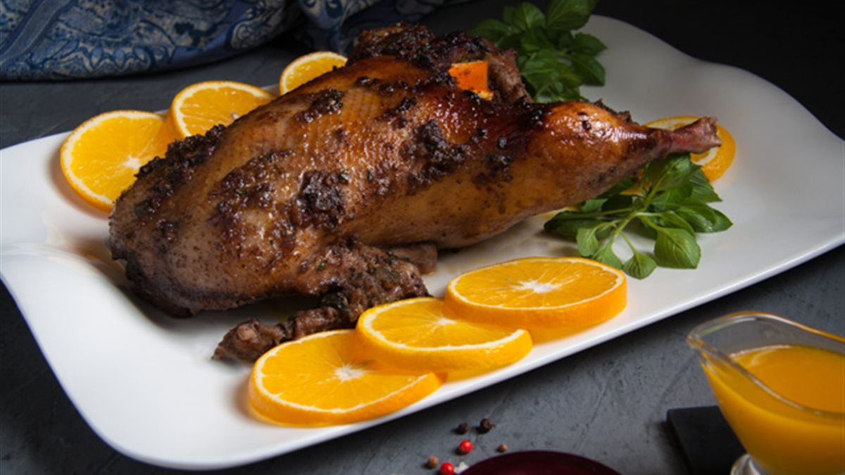 وصفة اليوم: طريقة تحضير بطّ بالبرتقال.. وصفة فاخرة على الطريقة المصرية