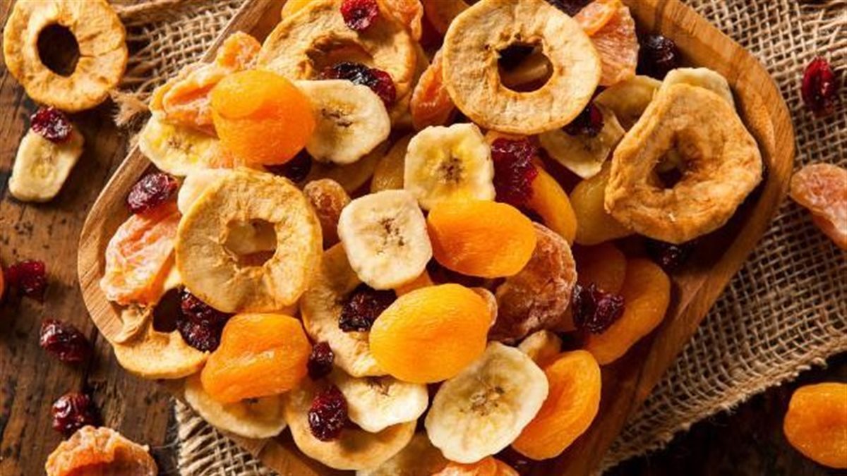 بـ 3 طرق سهلة وصحية.. حضري الفواكه المجففة بدون مواد حافظة