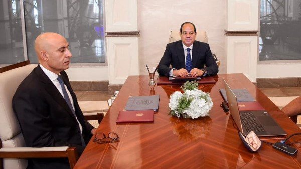 معلموا الحصة فوق الـ54 عاما يطالبوا بلقاء الرئيس السيسي ووزير التعليم لهذا السبب