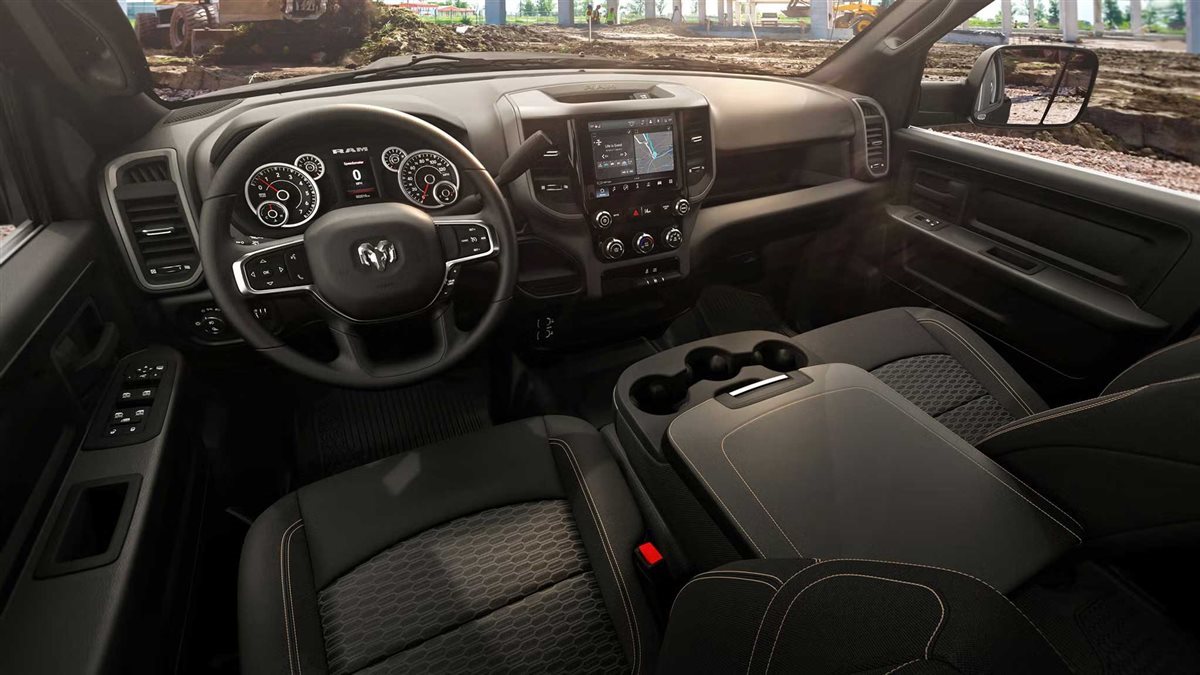 رام 3500 موديل 2025 للبيع .. الشاحنة الثقيلة المثالية للأداء والقوة بالصور