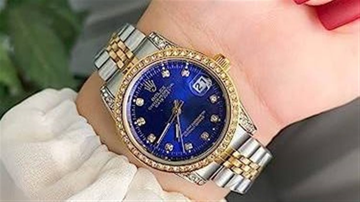 كيف تختارين ساعة يدك أنيقة وعملية؟.. إليكي الخطوات