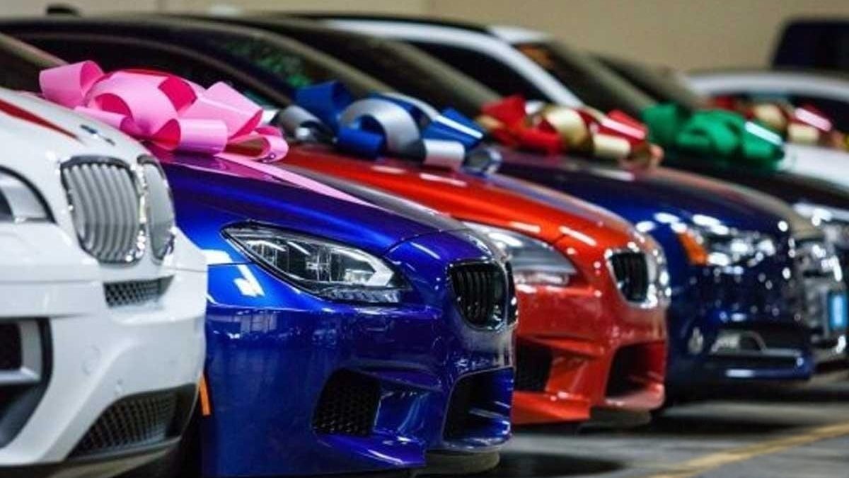 ألوان السيارات الأكثر شعبية في مصر.. هل يؤثر اللون على السعر؟