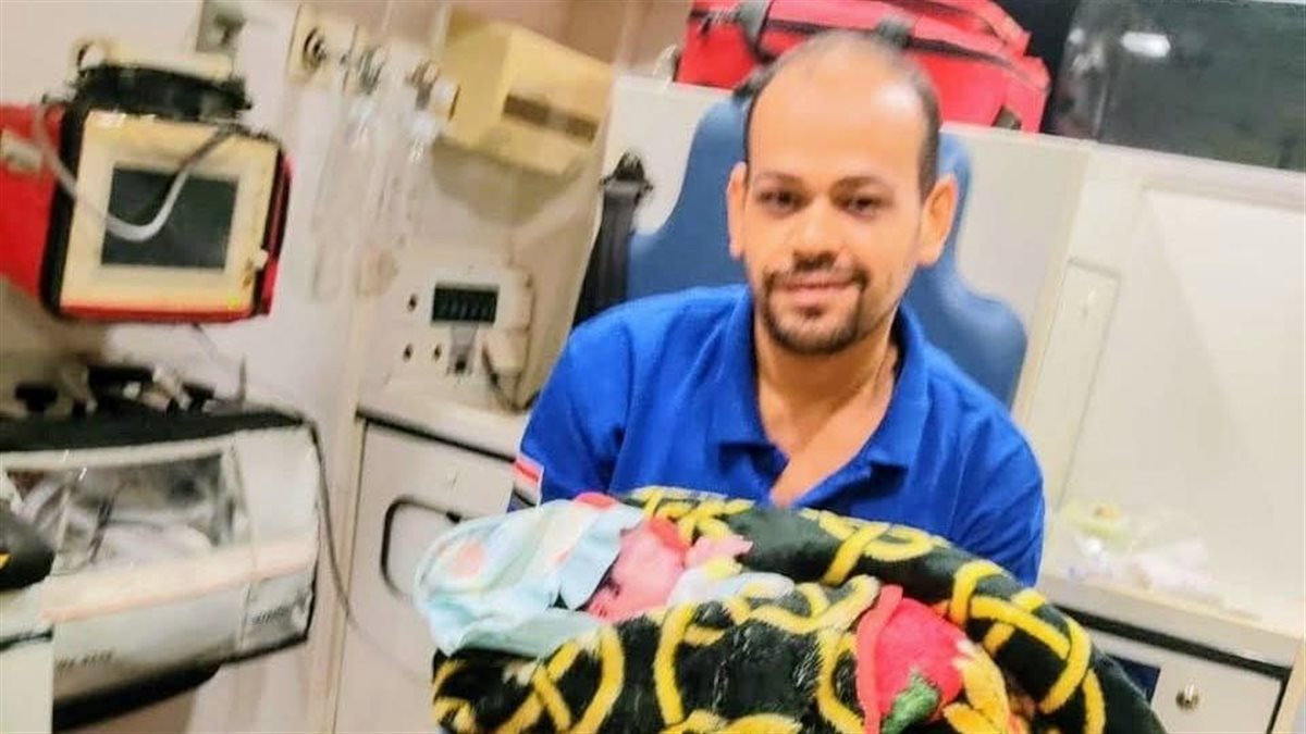 ولادة في الفجرية.. أطقم الإسعاف تنقذ حياة أم بالصعيد