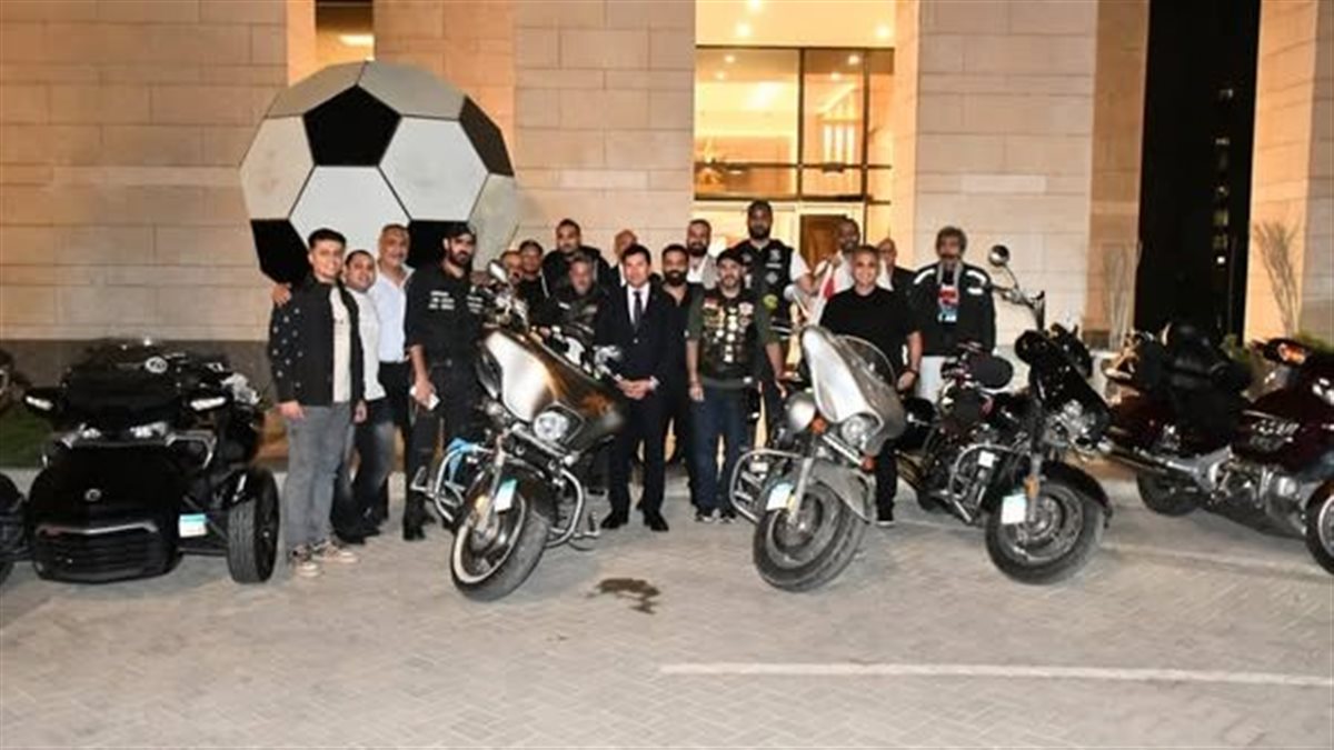 “صبحي” يلتقي شباب الدراجات النارية والسيارات الرياضية تمهيدًا لجولة بسيناء