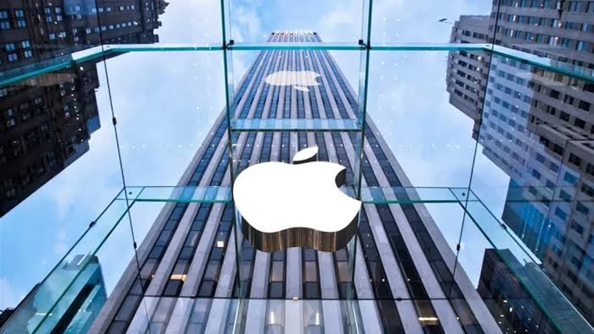 الاتحاد الأوروبي يهدد بفرض قيود جديدة.. هل تفقد آبل سيطرتها؟