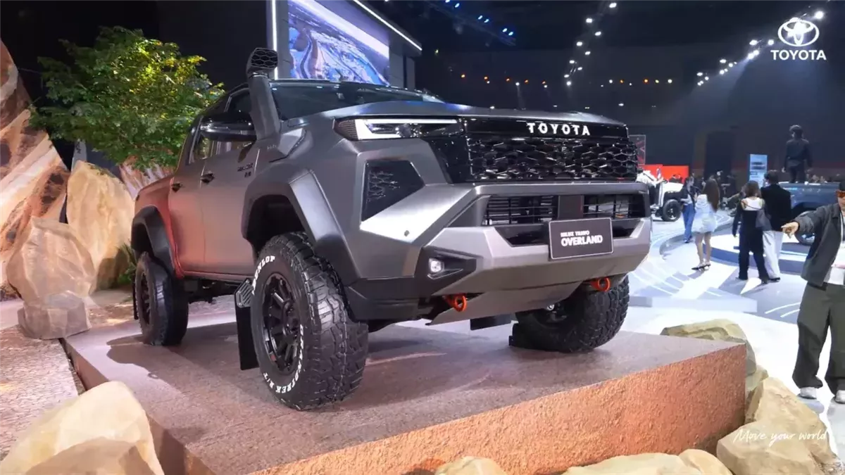 بعد إعلان طرحها رسميًا.. مواصفات سيارة تويوتا هايلوكس 2026