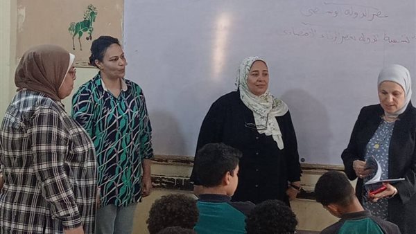 مدير تعليم القاهرة تشدد على تفعيل آليات تقييم الأداء الأسبوعي للطلاب