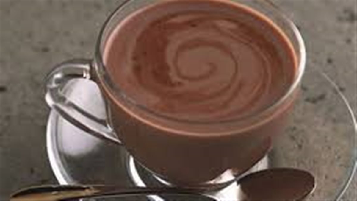 قبل الشتاء.. تعرف على إتيكيت تناول الكاكاو داخل وخارج المنزل