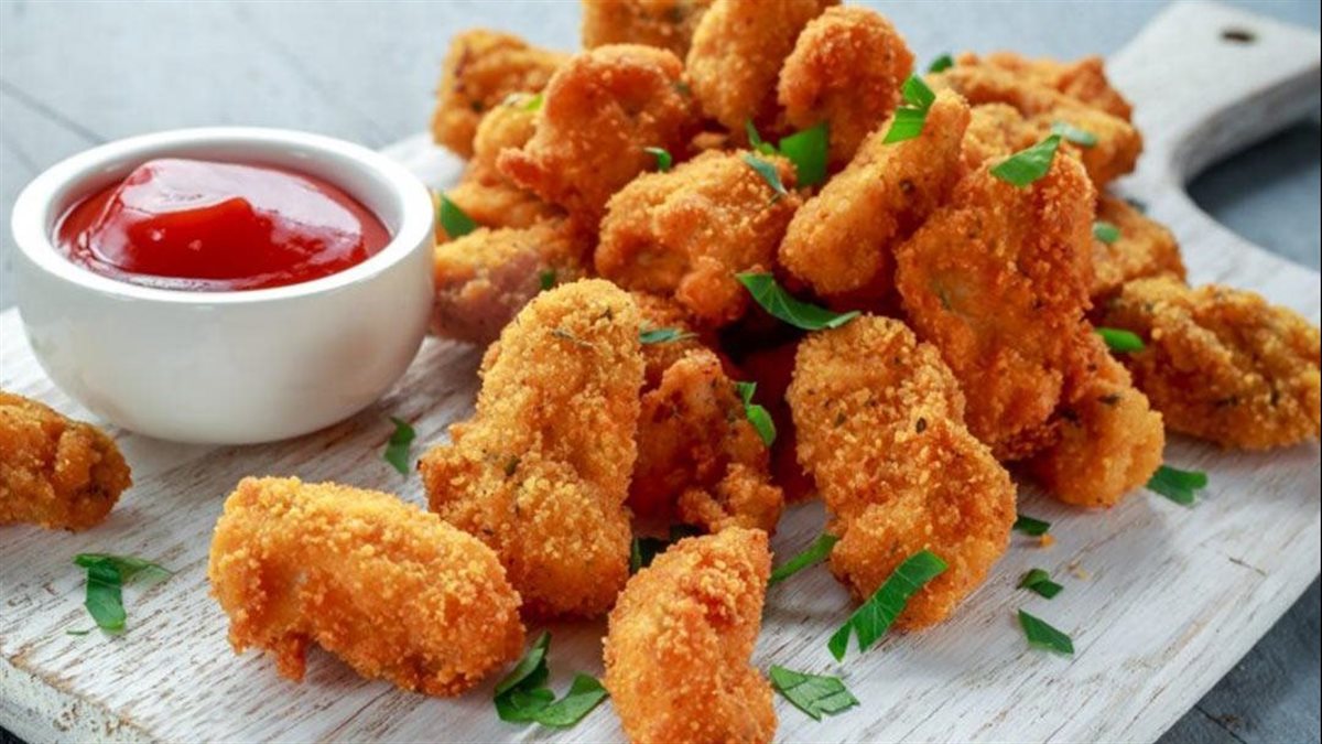 طريقة عمل الفراخ الناجتس في البيت.. مقرمشة ولذيذة