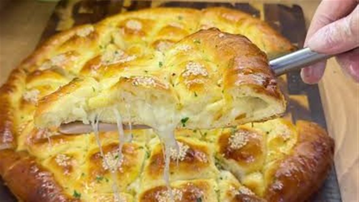 فطار مميز.. طريقة تحضير فطيرة البطاطس والجبنة المقلية