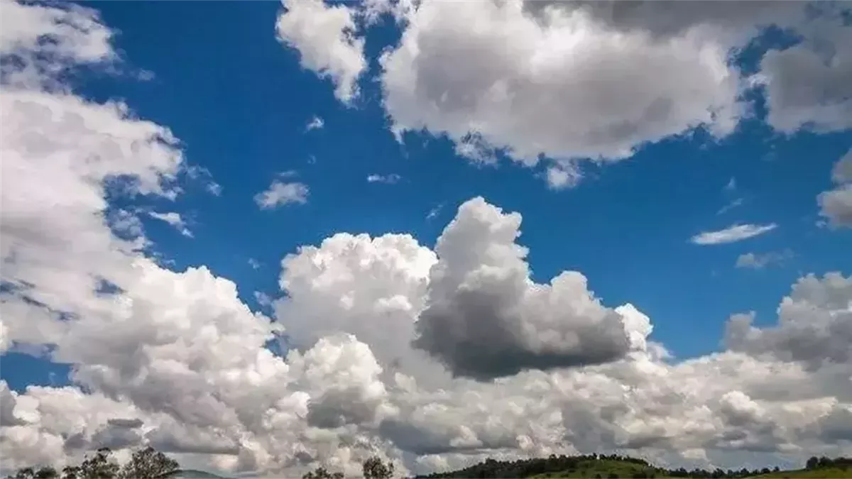 سحب منخفضة.. ما توقعات الأرصاد بشأن الطقس من الثلاثاء إلى السبت؟