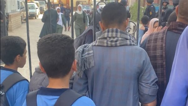 عاجل|أقراص البلهارسيا.. إصابة ٤٩ تلميذ بتسمم في ساحل سليم بأسيوط و«الصحة» تعلق