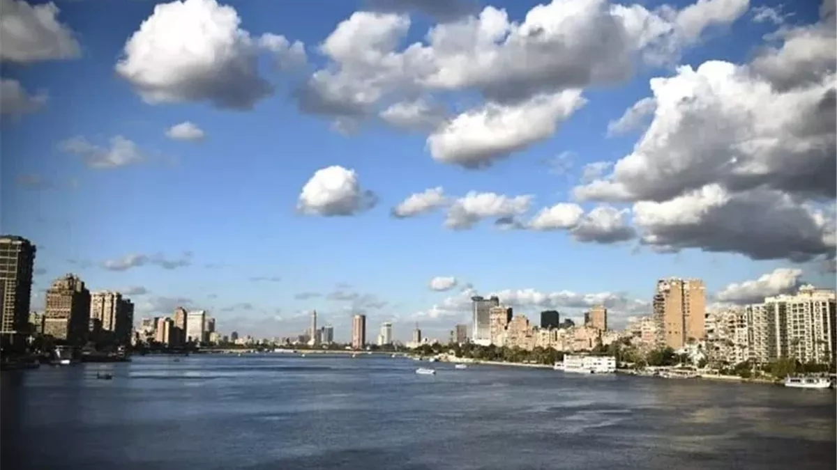 سقوط أمطار متفرقة وأجواء خريفية.. توقعات الطقس ودرجات الحرارة غدًا الأحد