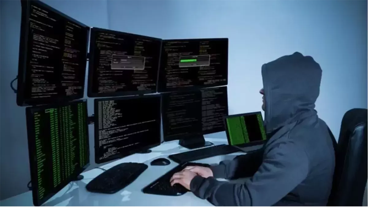 خطر الـ AI على خصوصيتك.. “حقن الأوامر” يهدد بسرقة البيانات المصرفية عبر المتصفحات الذكية