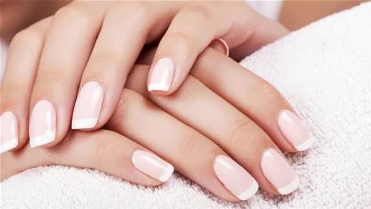 بدل المواد الصناعية.. 3 ماسكات طبيعية لتقوية الأظافر