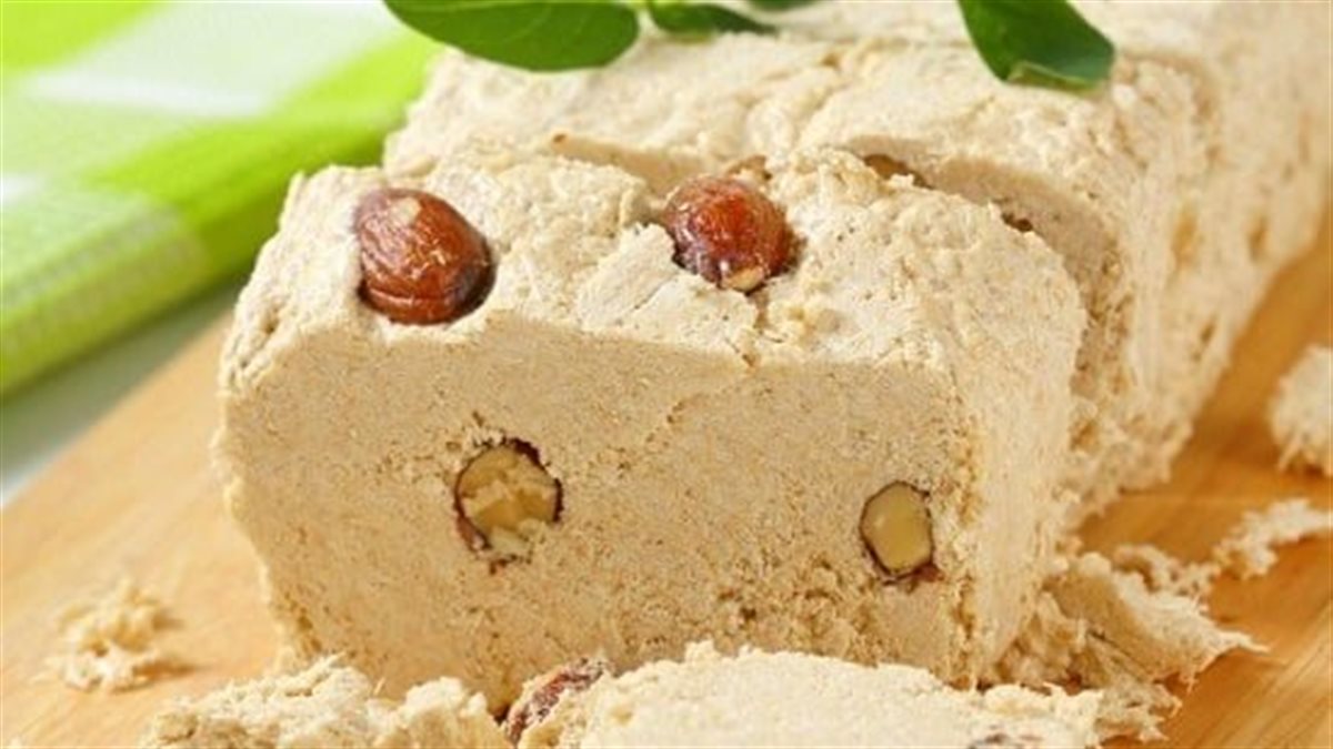 بمكونات وخطوات بسيطة.. طريقة تحضير الحلاوة الطحينية في المنزل