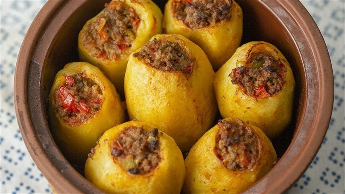 بمذاق لذيذ…طريقة عمل البطاطس باللحمة المفرومة في المنزل