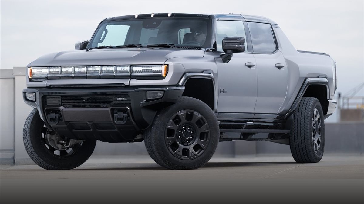 كل ما تحتاج معرفته عن جي إم سي هامر الكهربائية 2026 أسطورة البيك أب