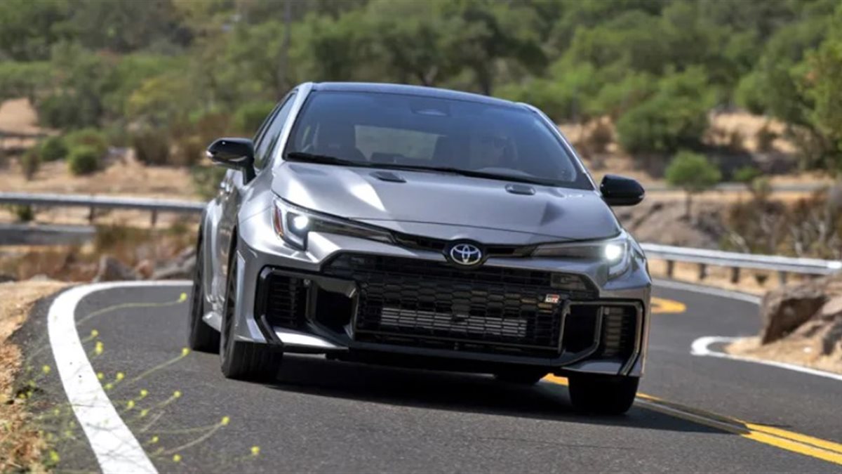 تويوتا 2026 تكشف نهاية جيل سوبرا الخامس وإطلاق إصدارات Nightshade المميزة