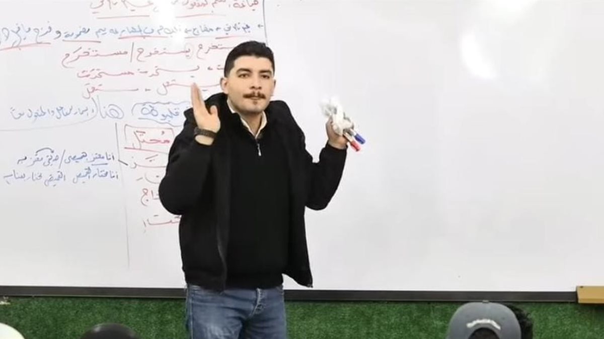 المرأة عورة.. مشادة بين أزهري وباحث على الهواء| فيديو