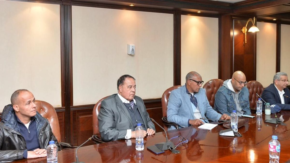 من الورق للشاشات الذكية.. كيف يعيد الذكاء الاصطناعي تشكيل الإعلام المصري؟